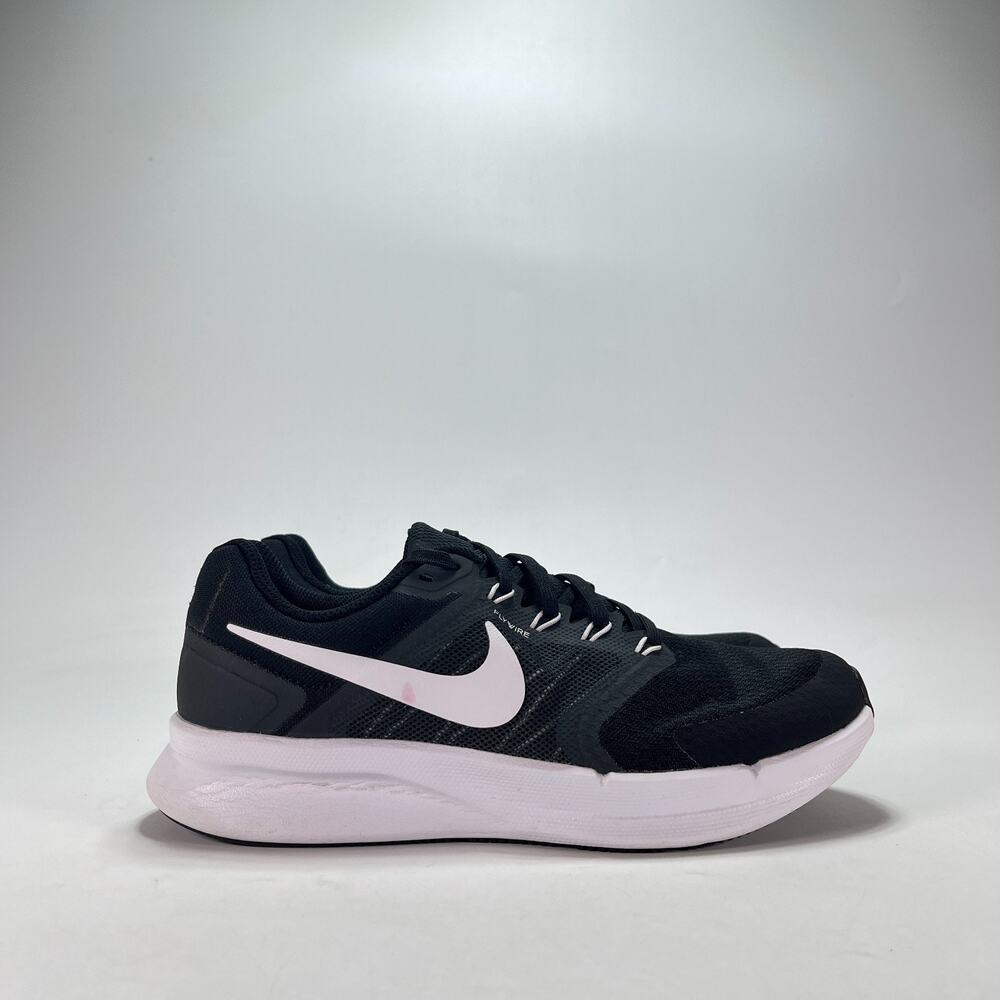 Nike Run Swift 3 Black White Road Running Shoes Sneaker DR2698-002 Womens Sz 7.5